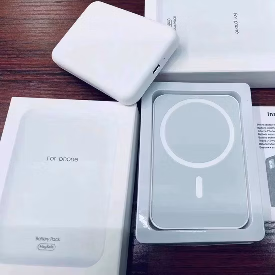 Original tragbares Mini-Ladegerät 5000 mAh Typ C magnetisches kabelloses Laden Magsafe Power Bank für iPhone 12 13 14